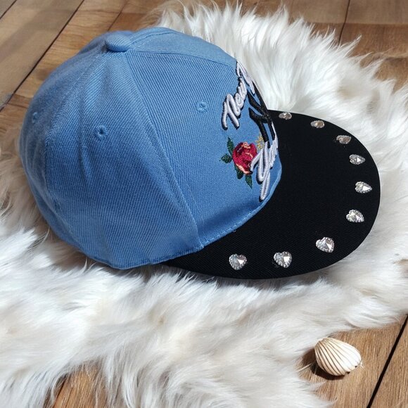 New York Yankees One Size Embroidered Roses Embellished  Snapback Baseball Cap - Picture 3 of 15